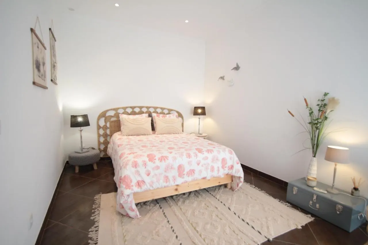Villa Birdy House Distrikt Distrikt Faro Ferienhaus